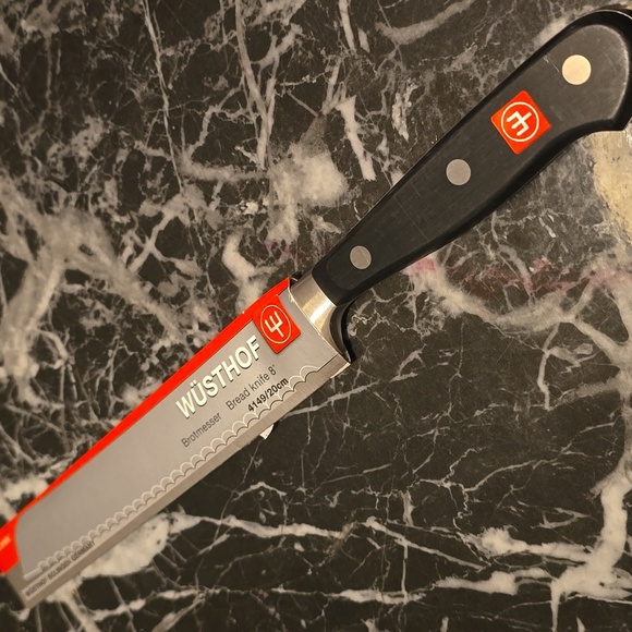 ❤️BUY 2 GET 1 FREE Wusthof Classic 8-Inch Bread Knife (4149), Retail $135.00 - Picture 10 of 10